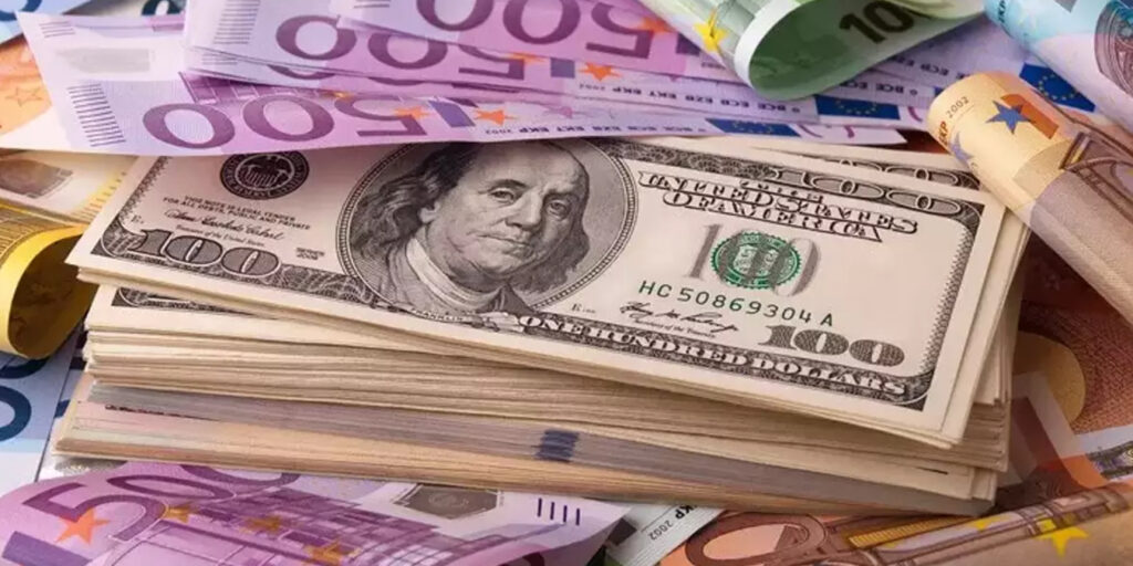 Dolar ve Euro Yine Rekor Kırdı, Piyasalarda Belirsizlik Sürüyor!