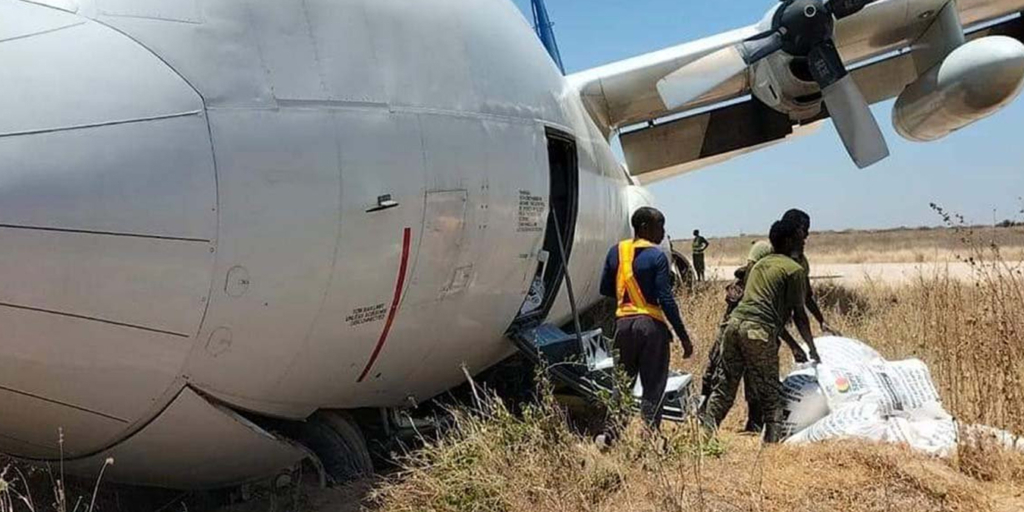 Pistte Korkutan Anlar: Kargo Uçağı Pistten Çıktı!